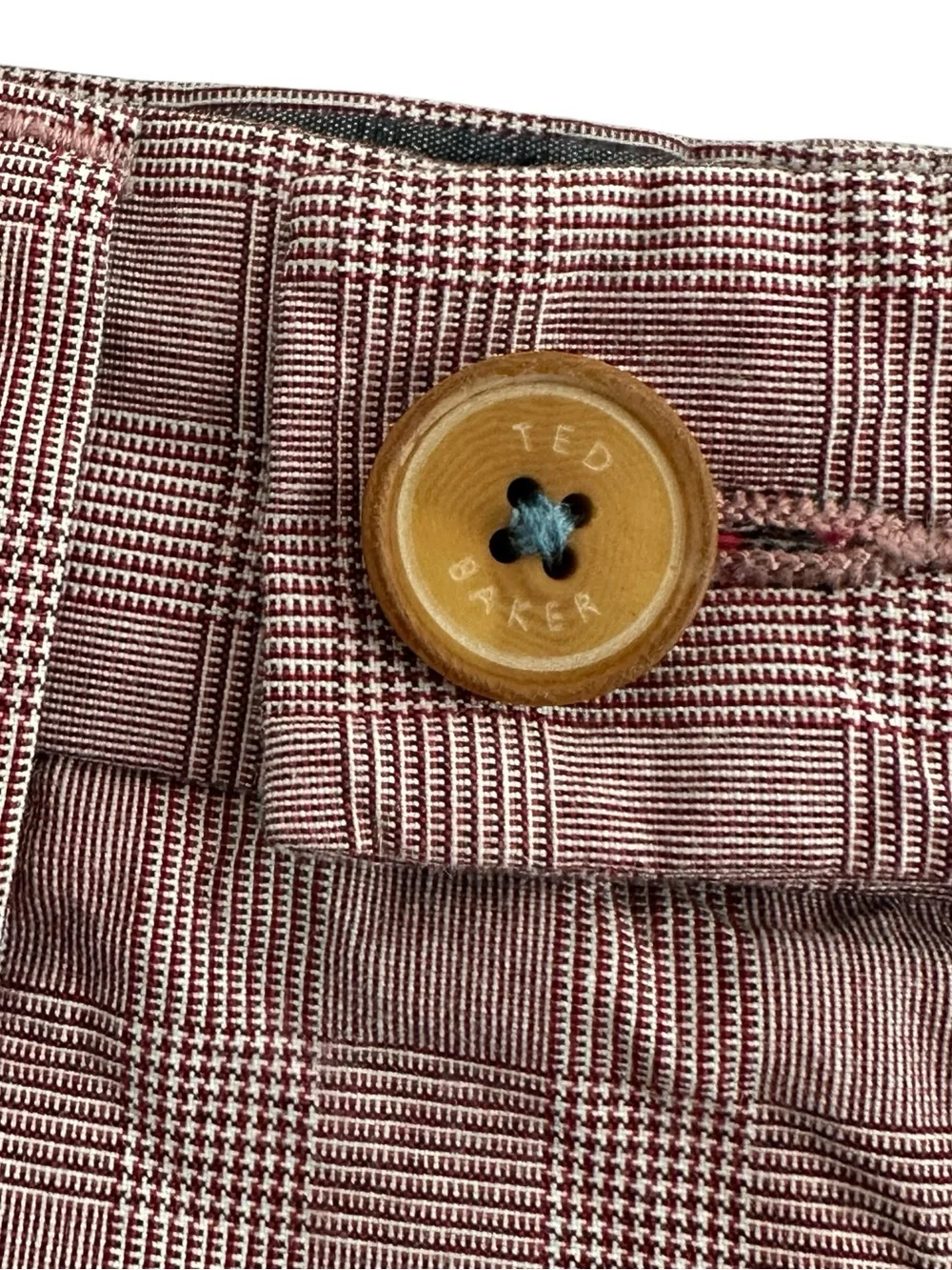 Ted Baker London Men Shorts Red 38 Flat Front Paid Golf Preppy